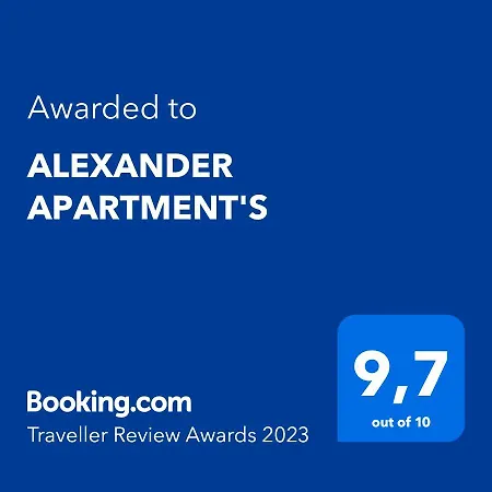アパート Alexander Apartment's