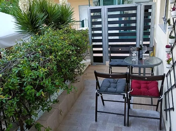 Alexander Apartment's Apartment